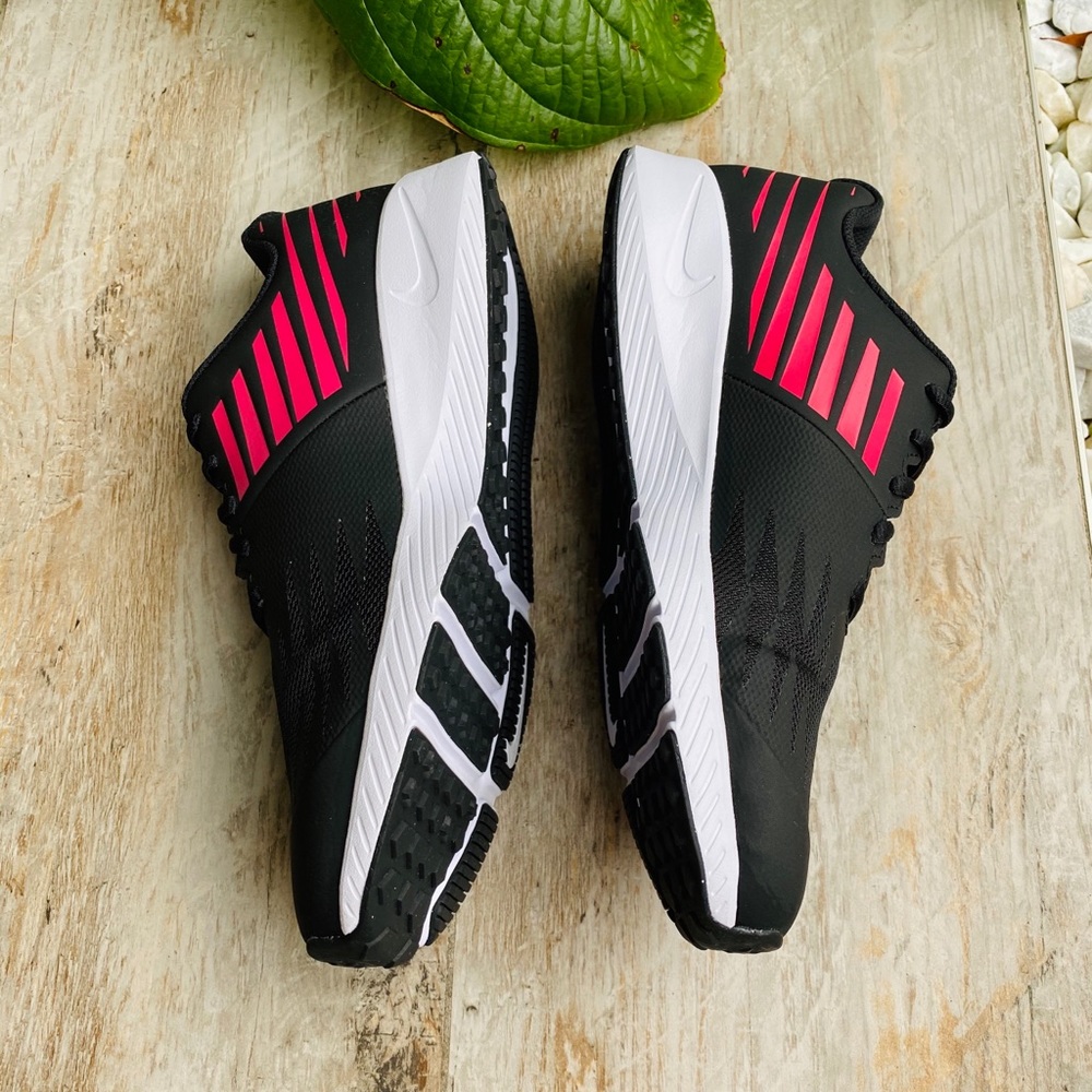🖤💗Nike comfy running day 💗🖤New in a box - Picture 9 of 10